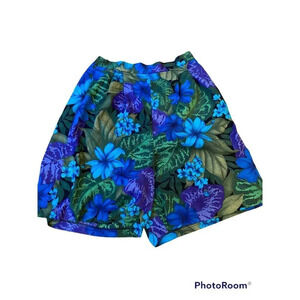 Vintage Women’s Shorts Floral Hawaiian 90s High Waist Coastal  Petite Medium